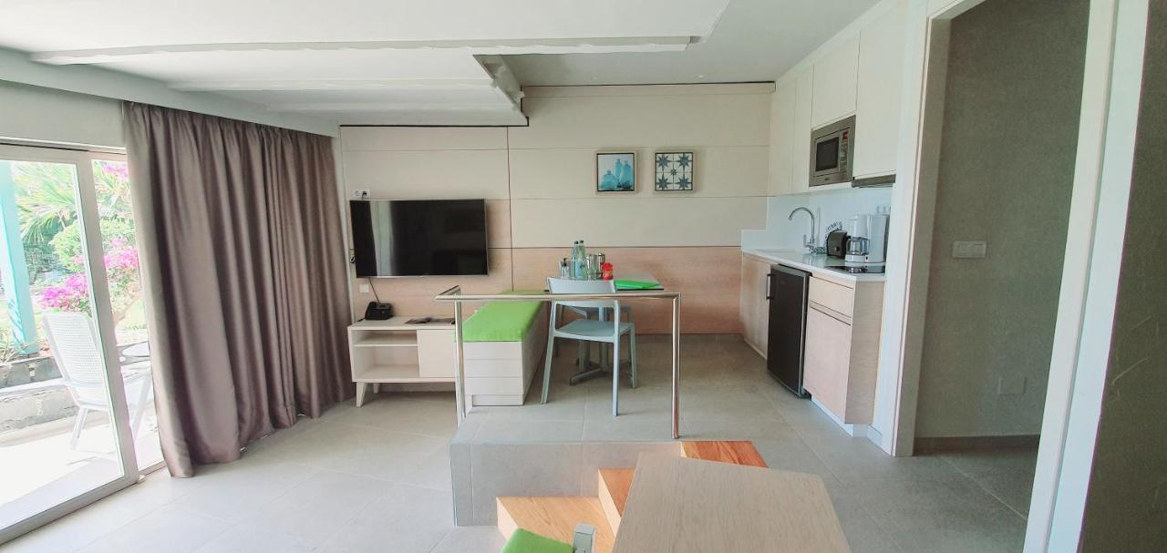 Apartamentos Casas Carmen - Adults Only Playa del Inglés Exteriör bild